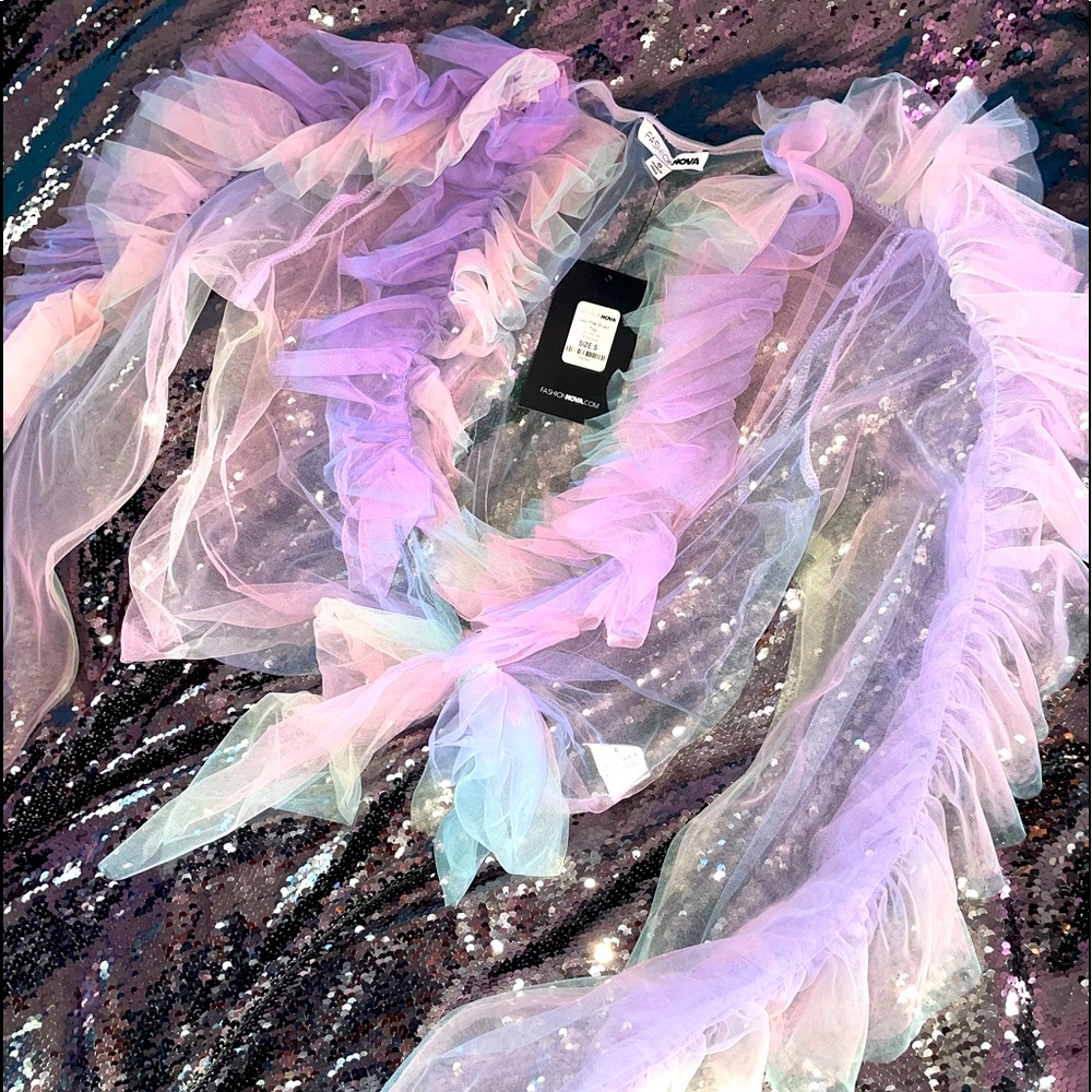 Sheer pastel top🦄